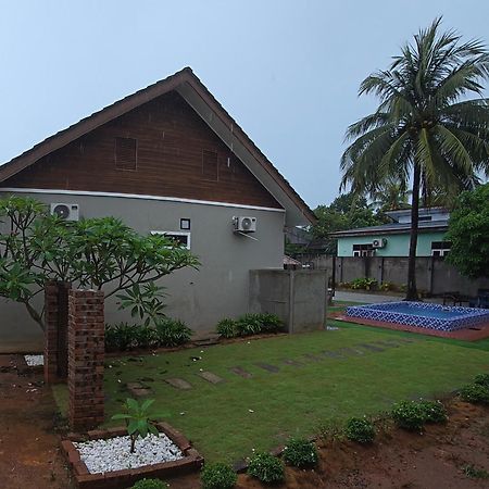 Casa Tiga Homestay Besut Kampung Kuala Besut ภายนอก รูปภาพ