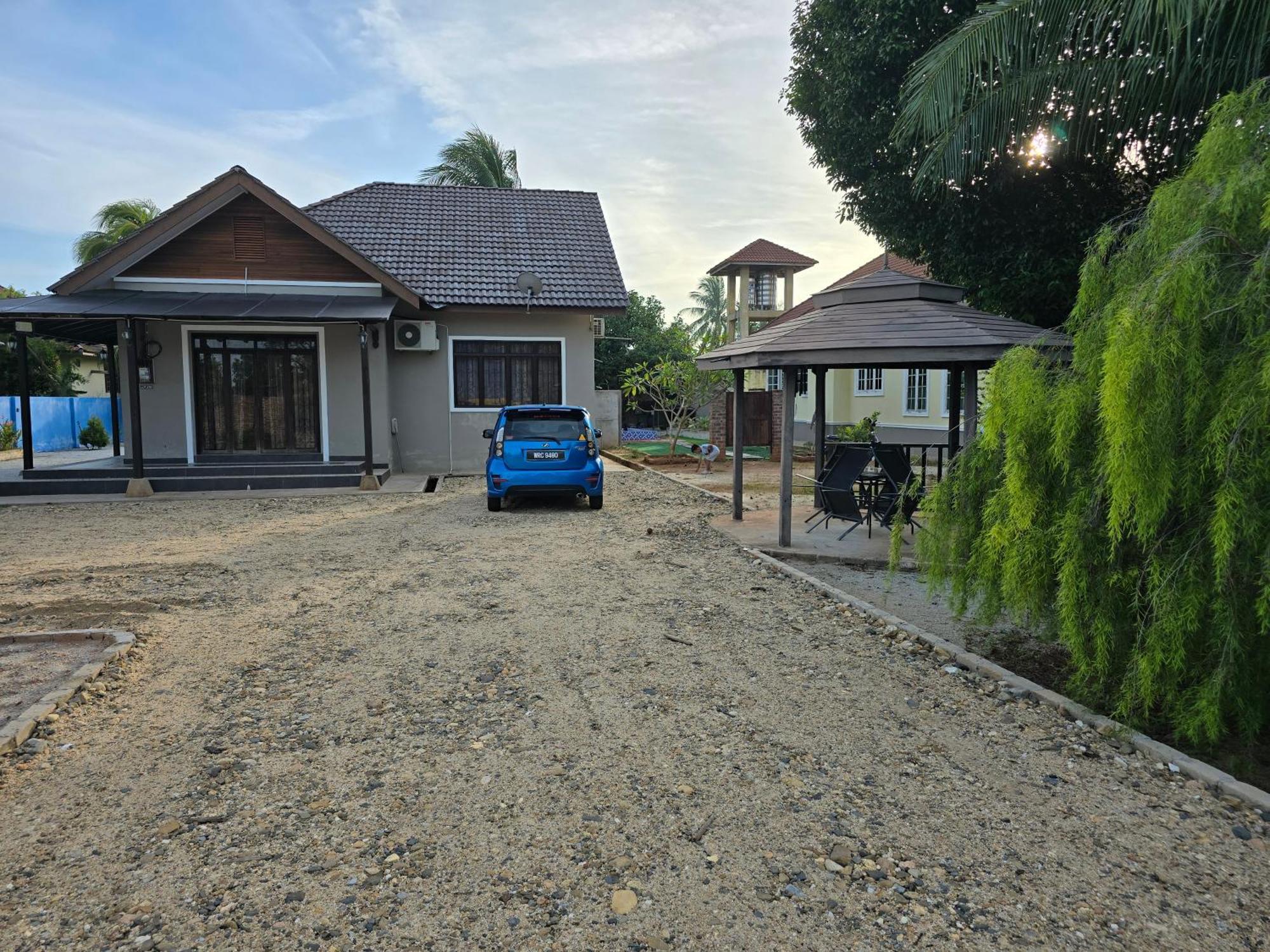 Casa Tiga Homestay Besut Kampung Kuala Besut ภายนอก รูปภาพ